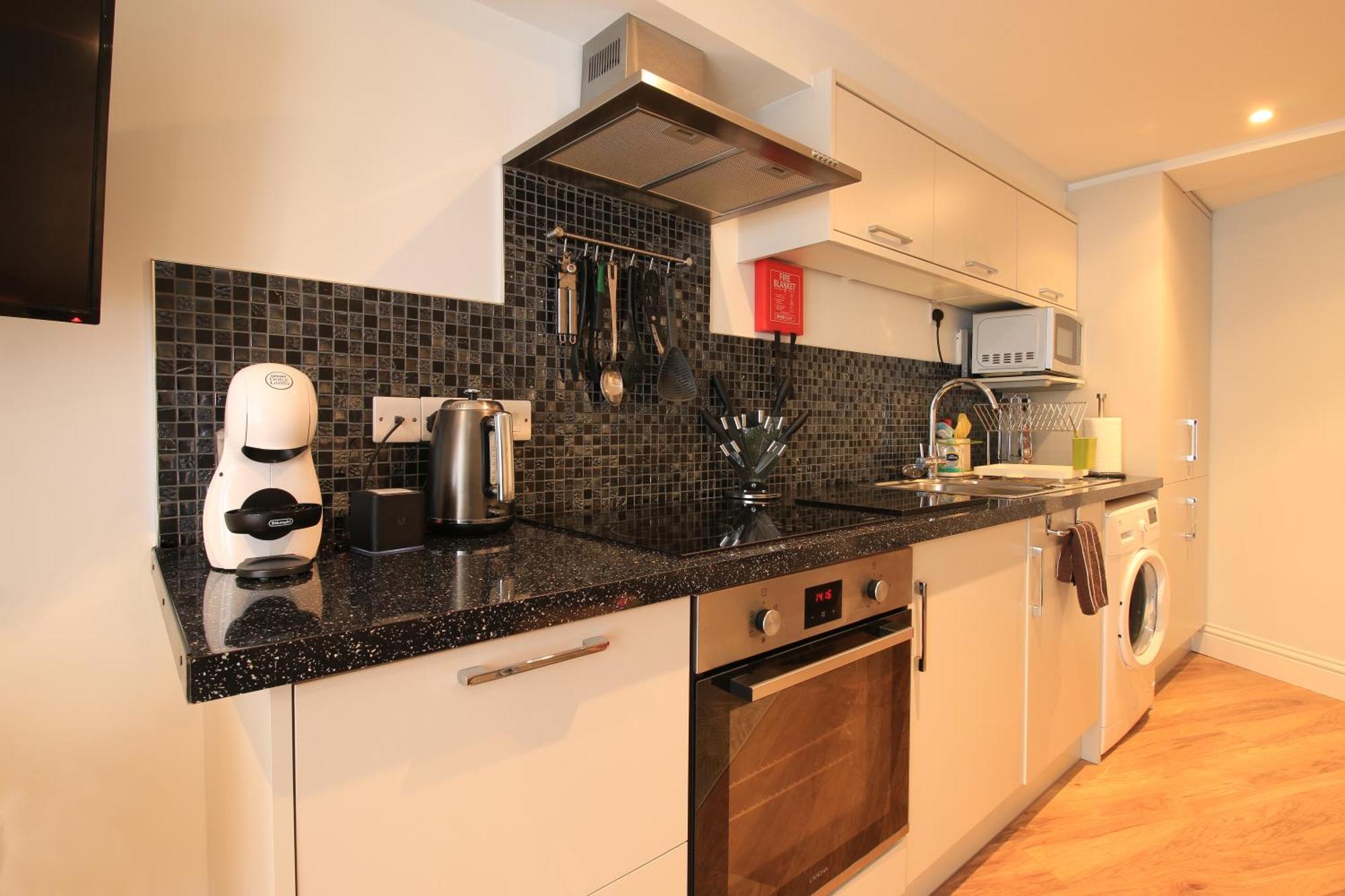 Streamside Apartments Yeovil Buitenkant foto