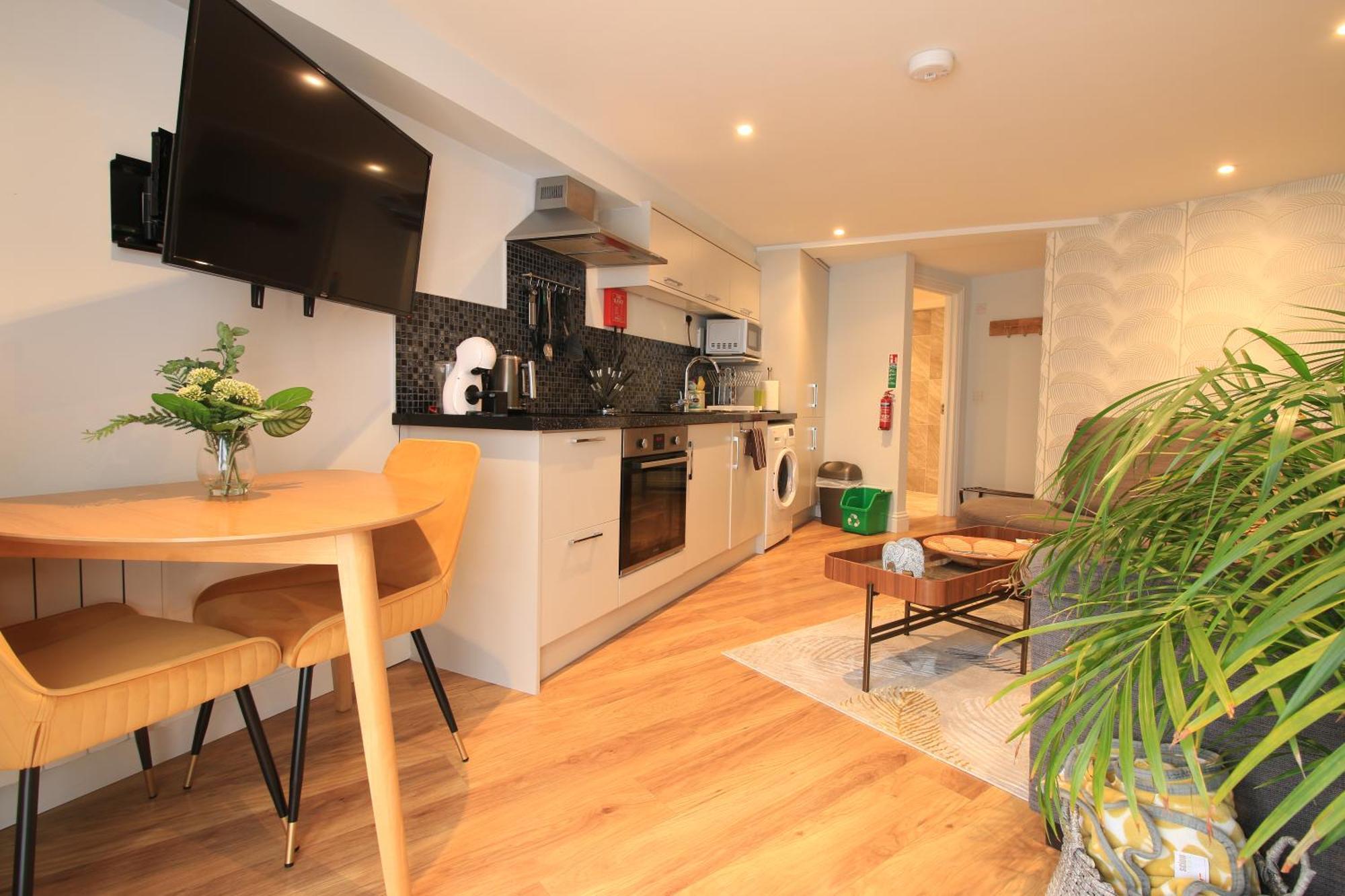 Streamside Apartments Yeovil Buitenkant foto