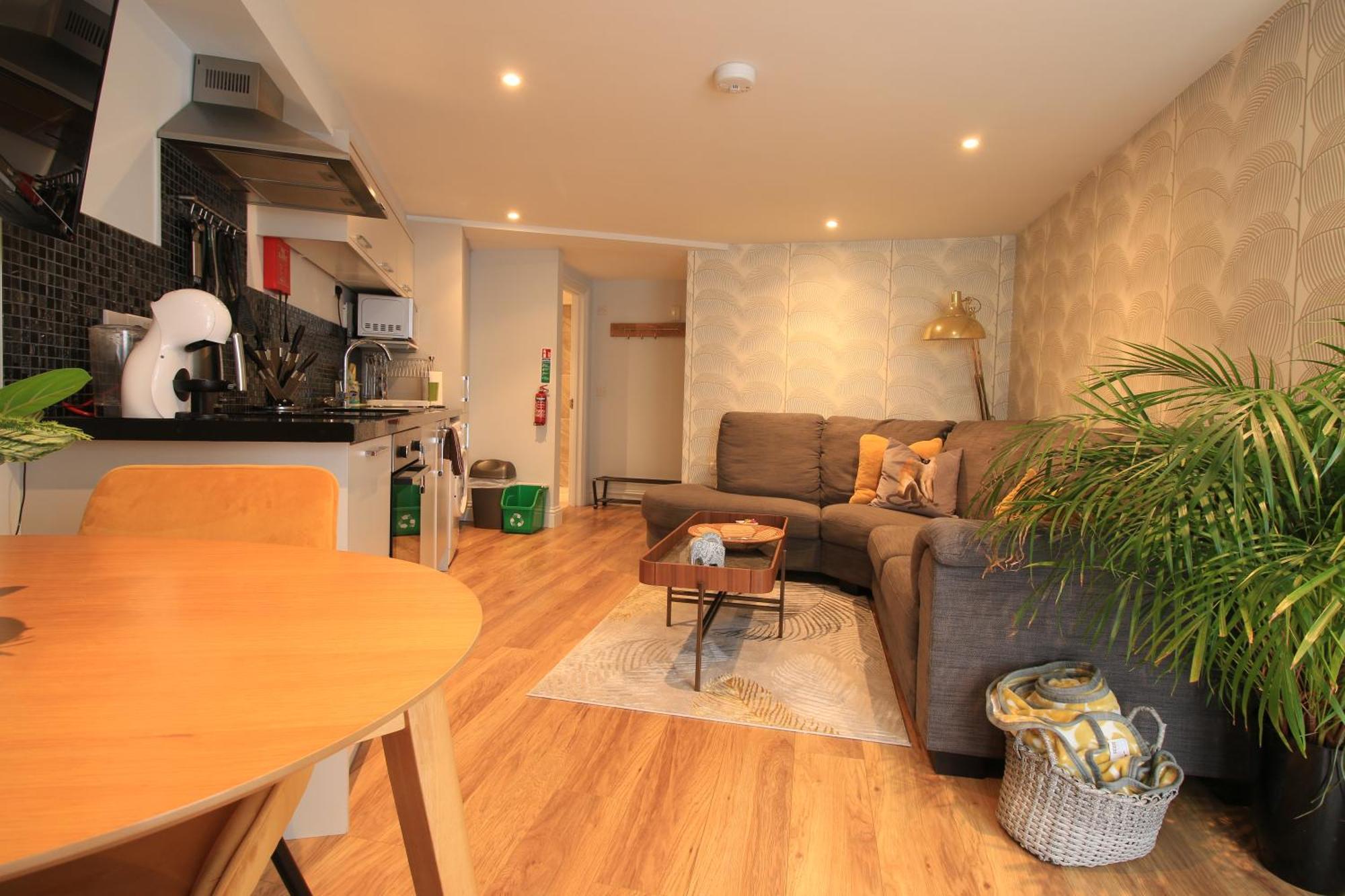 Streamside Apartments Yeovil Buitenkant foto
